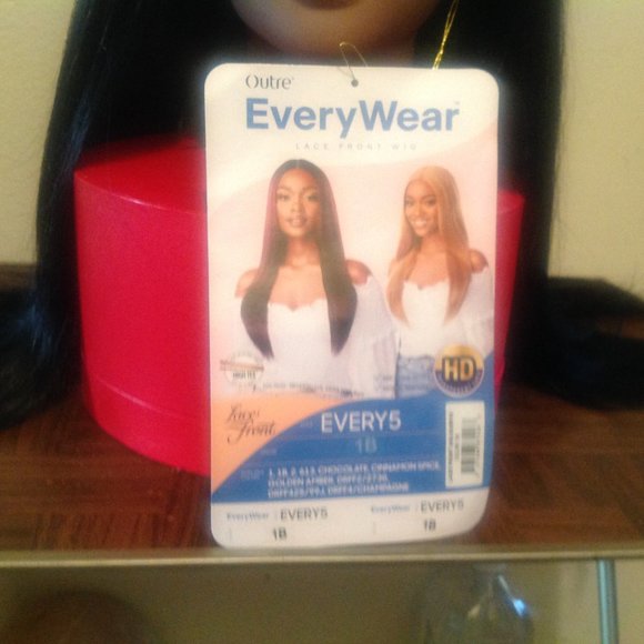 NEW NEVER WORN** Outre’ EveryWear Lace Front Wig - Picture 10 of 10